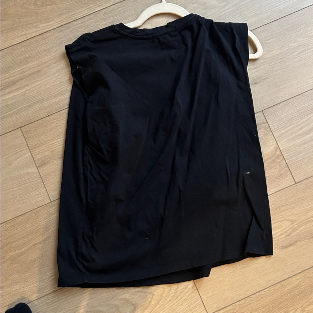 Black Muscle Tee - Picture 2 of 2